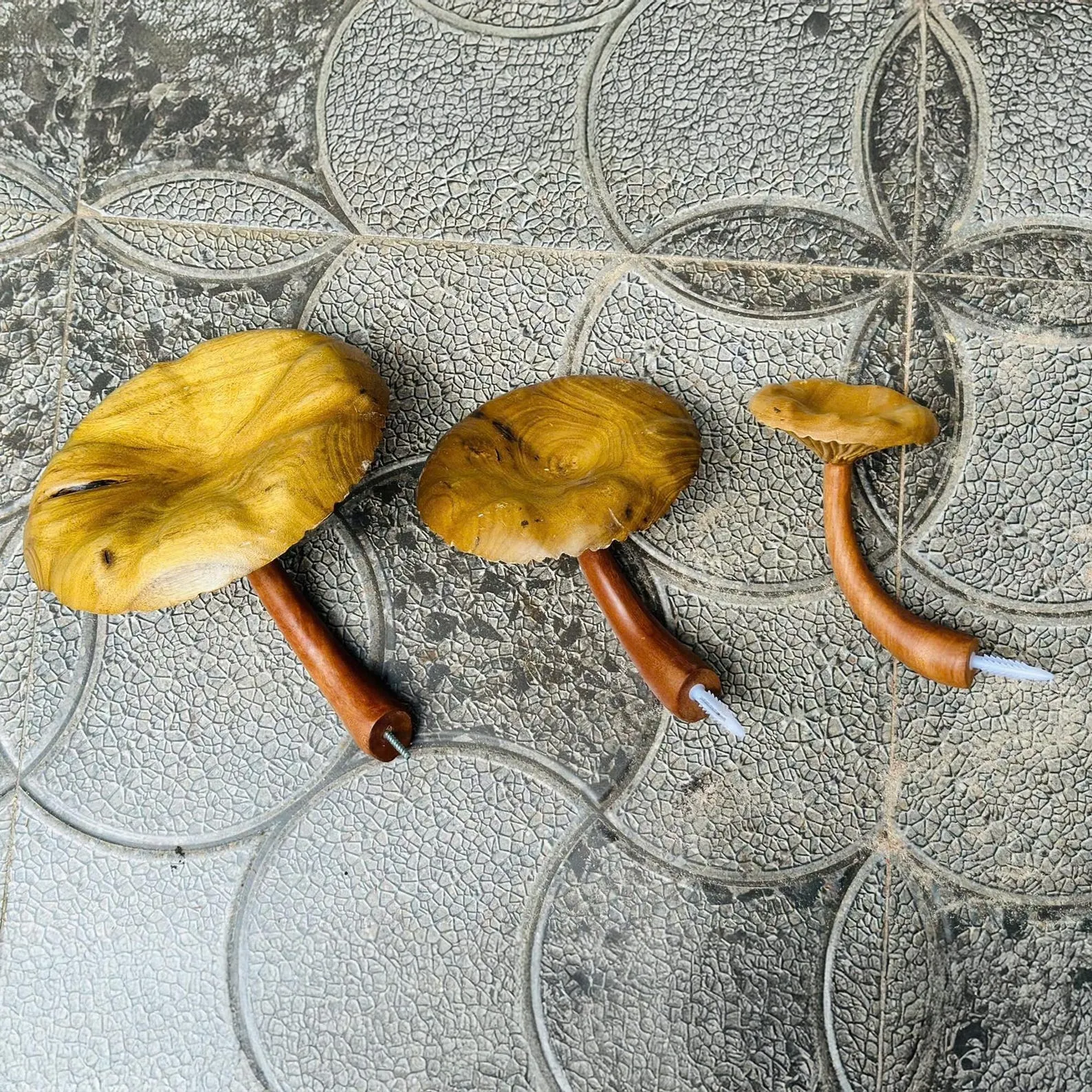 Solid wood mushroom floating shelf mushroom wall shelf whimsical hanging shelf floating plant shelf mushroom accessories decoration - Image 8