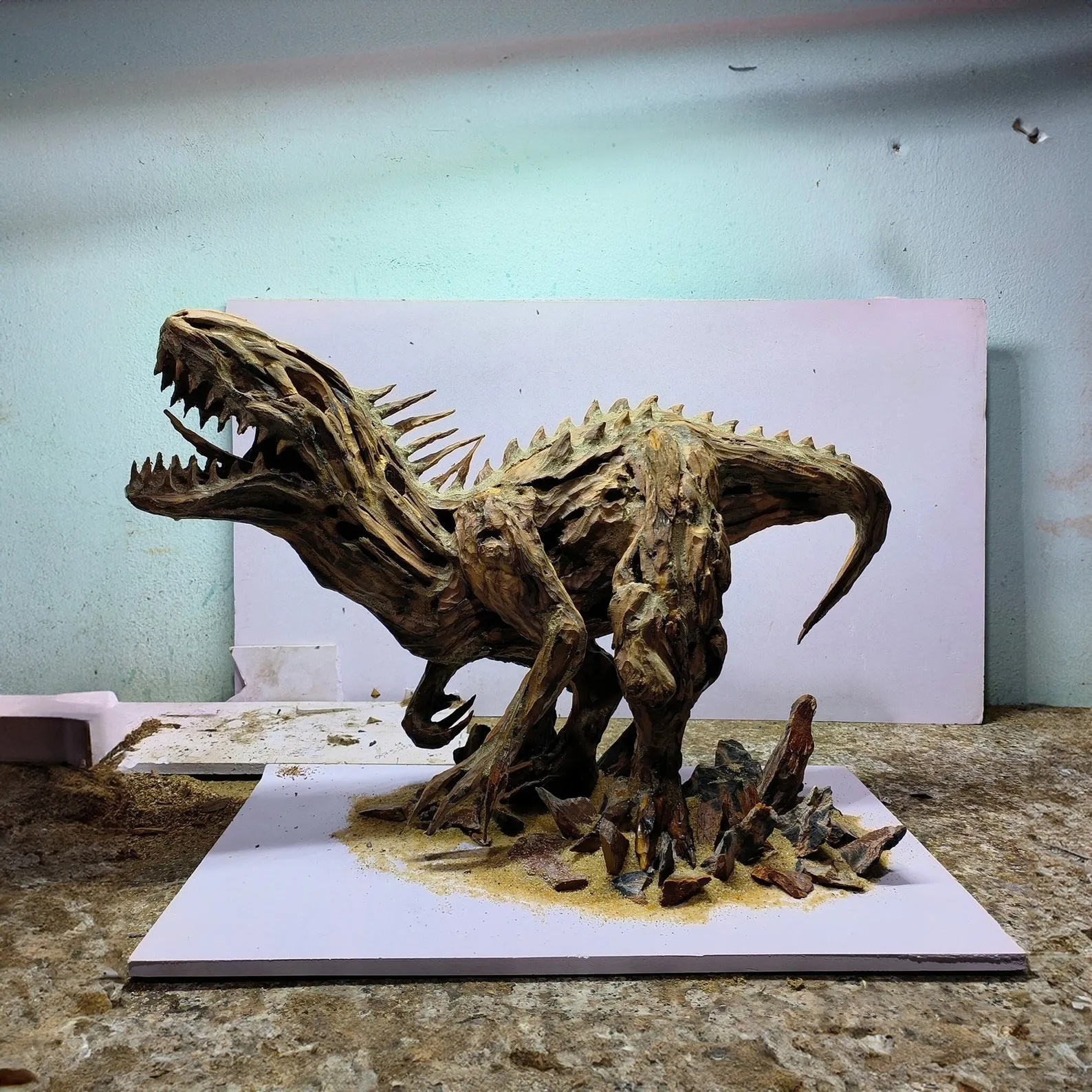 Tyrannosaurus rex fish tank drift wood aquarium aquascape rock landscape hardscape driftwood