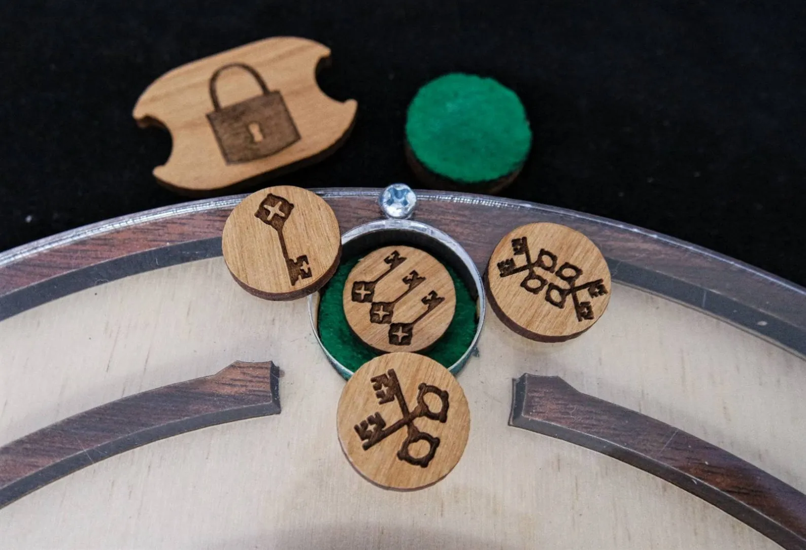 Disk Escape Maze for Escape Rooms - Image 2