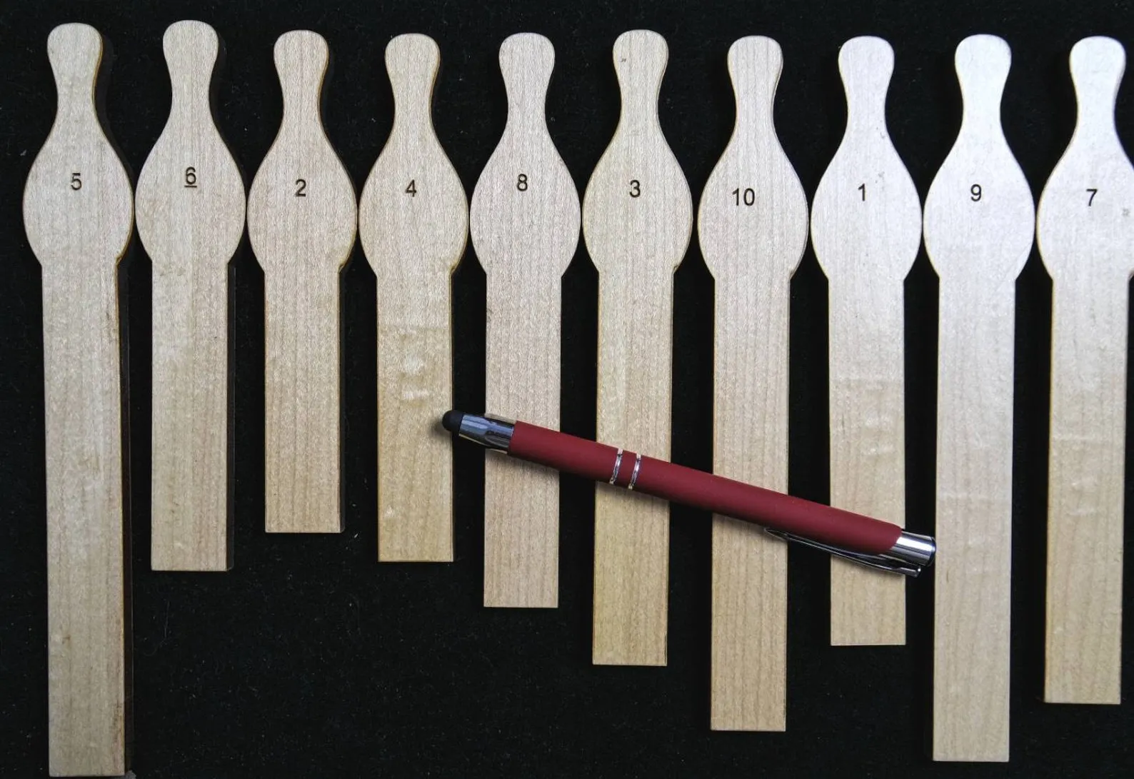 Holey Moley Puzzle ? Jumbo sized 20 inch - Image 3