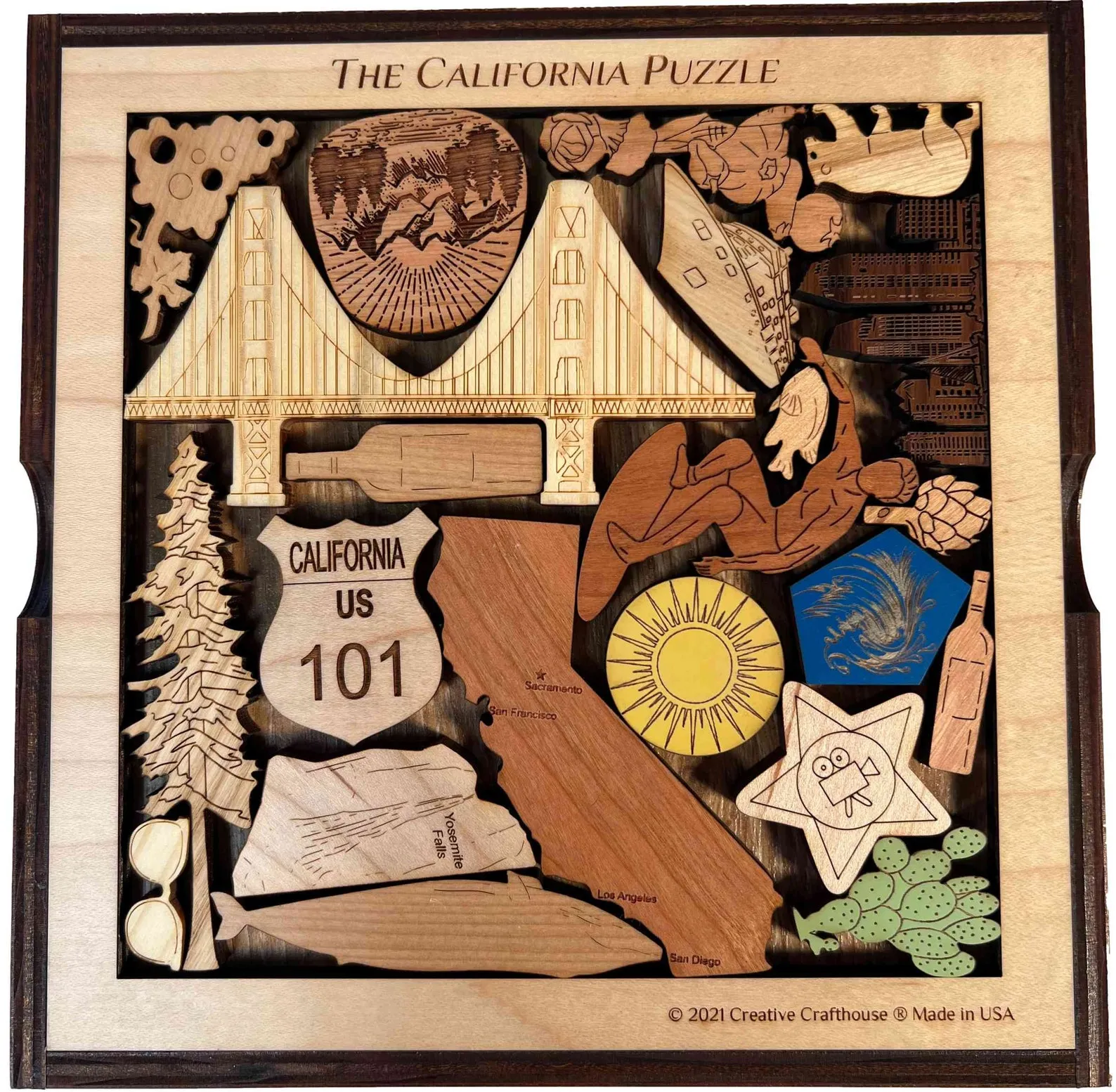 The California puzzle gift - Challenging and artistic puzzle - Engraved California shaped puzzle - Brain teaser game - Family night activity