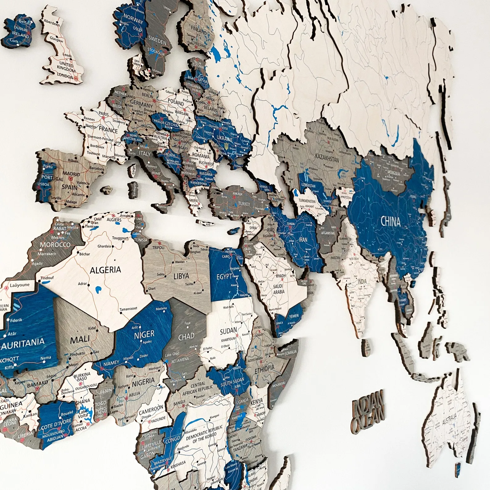 Blue Wooden World Map, Push Pin Travel Map, 7th Anniversary Gift, Weltkarte Holz