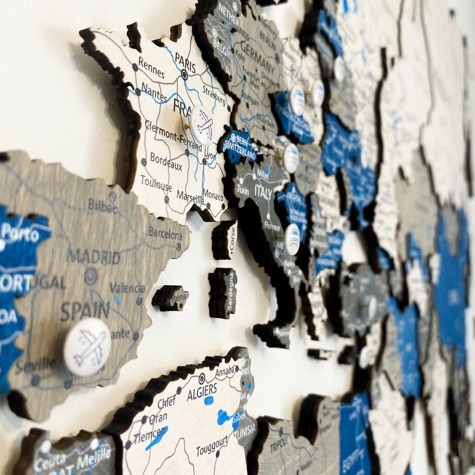 3D Blue Wooden World Map: Travel Story Wall Decor - Image 4