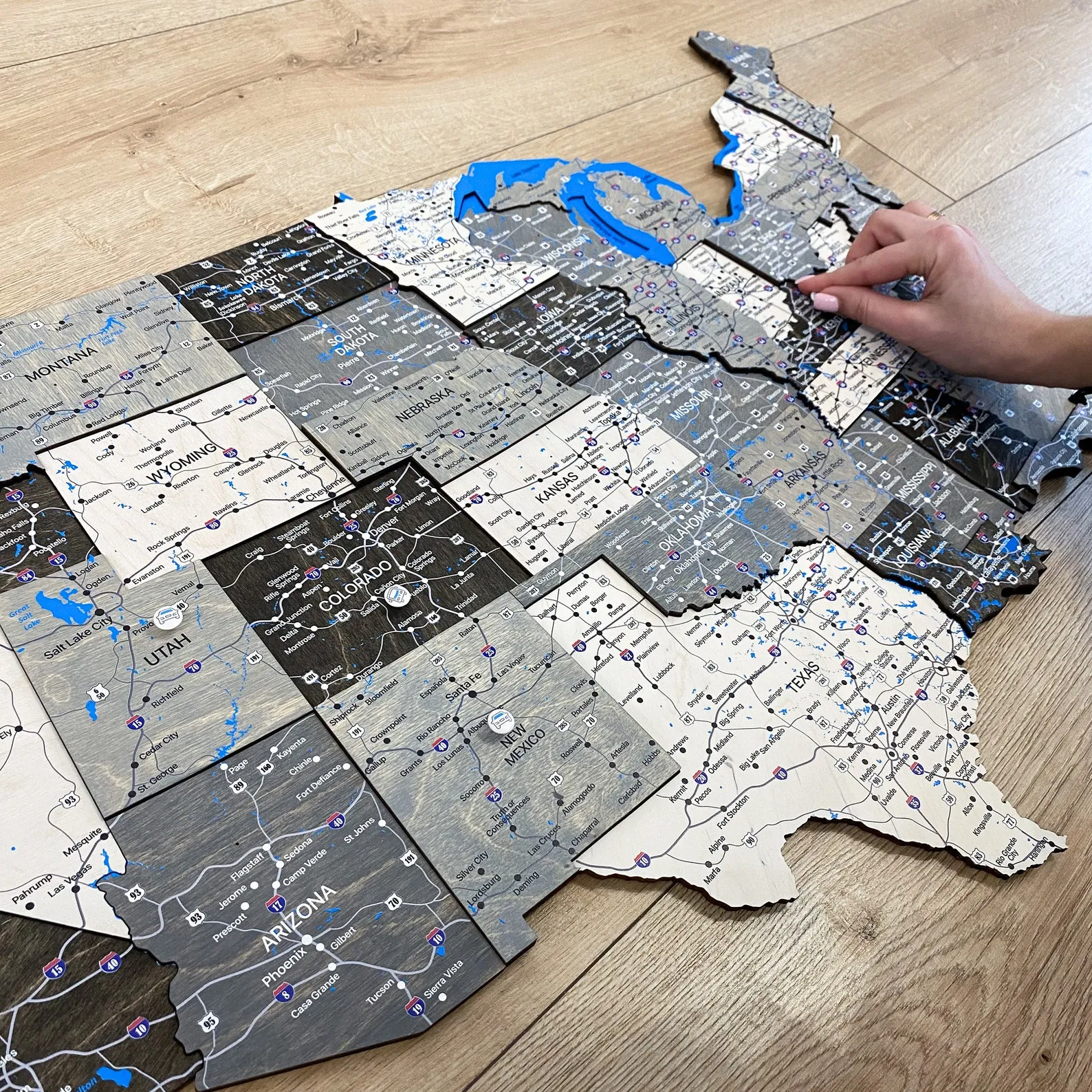 Wooden USA Map: Color Print, Push Pin Travel Tracker