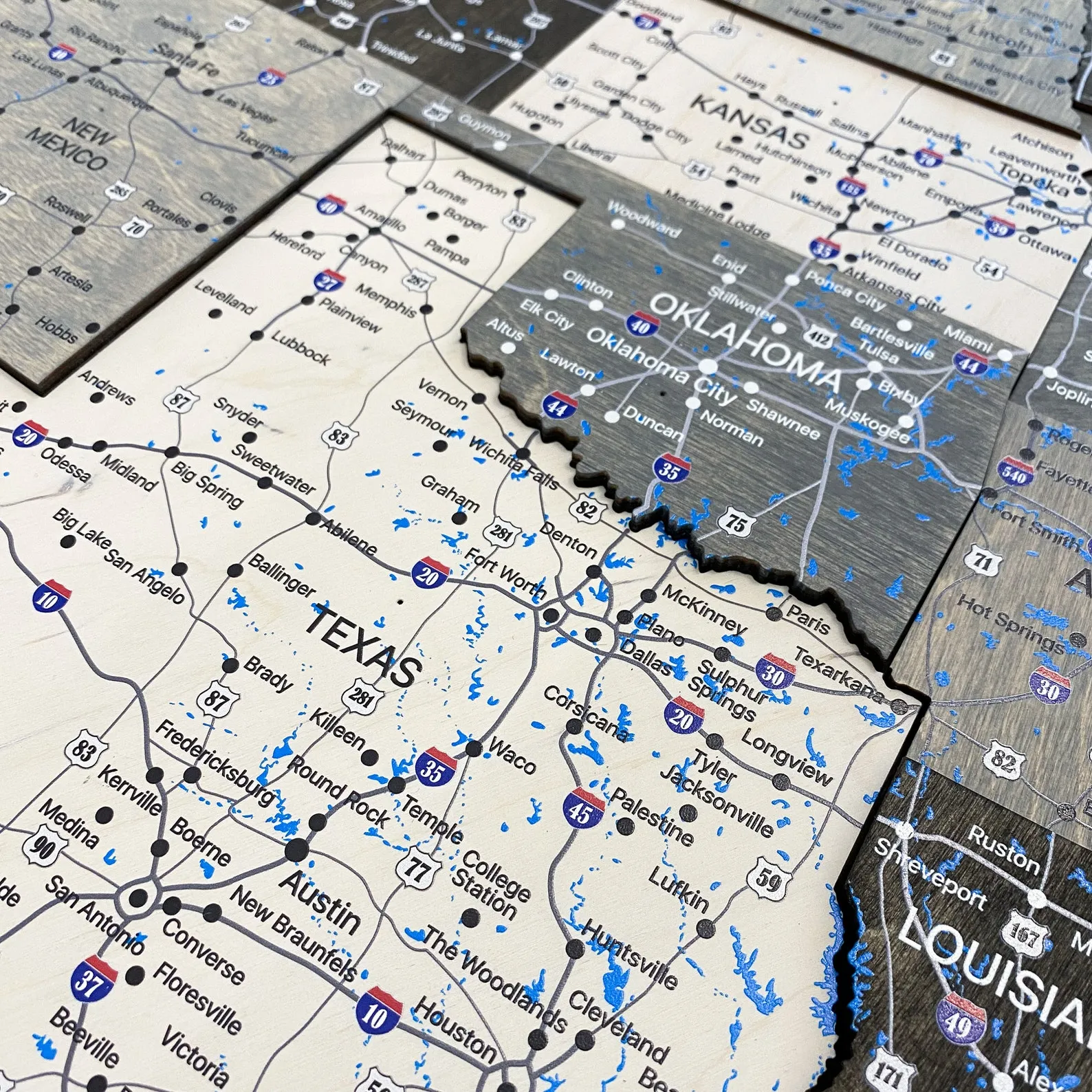 Wood USA Travel Map: Push Pin Board, Wall Decor