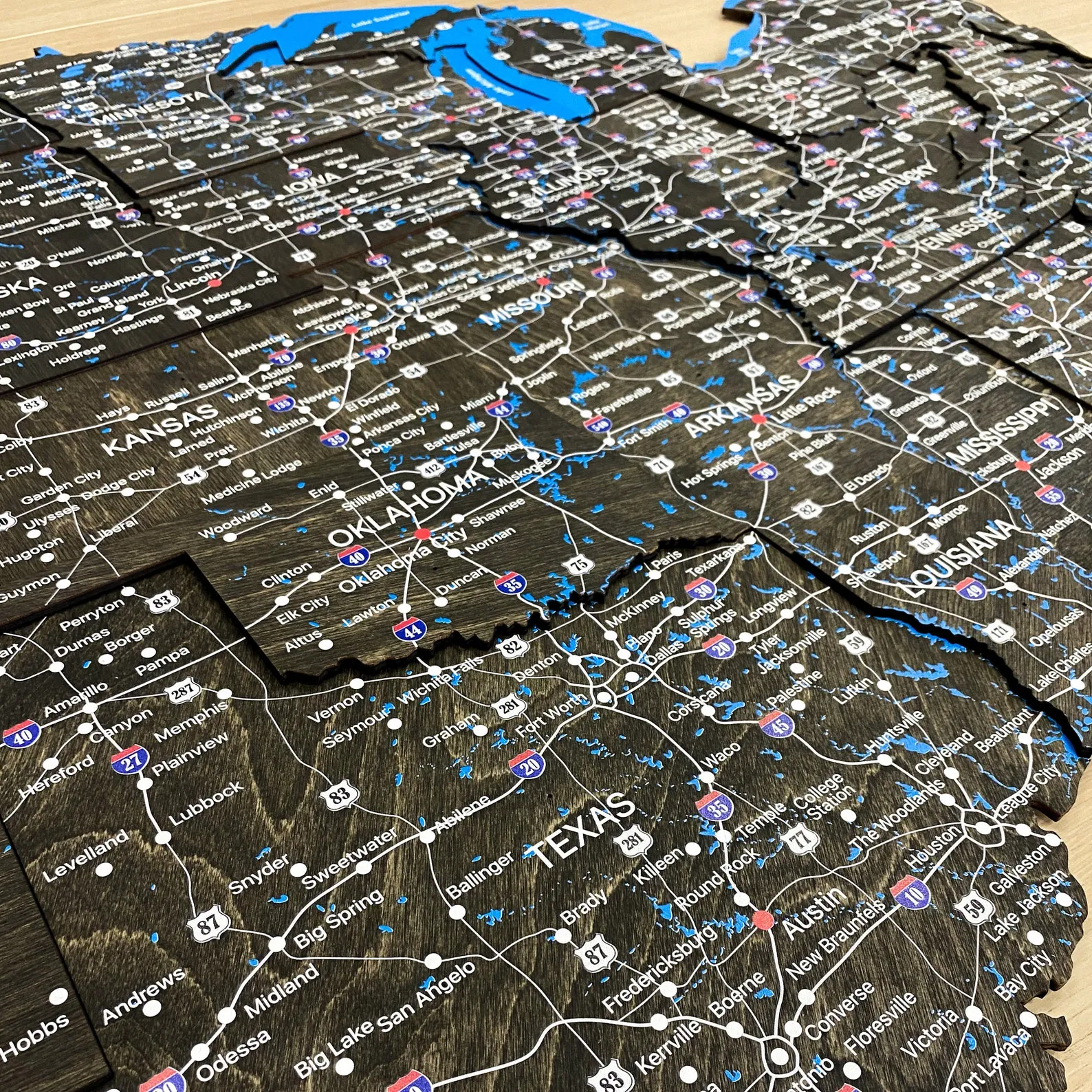 Detailed Wooden USA Map Wall Art: Home & Office Decor