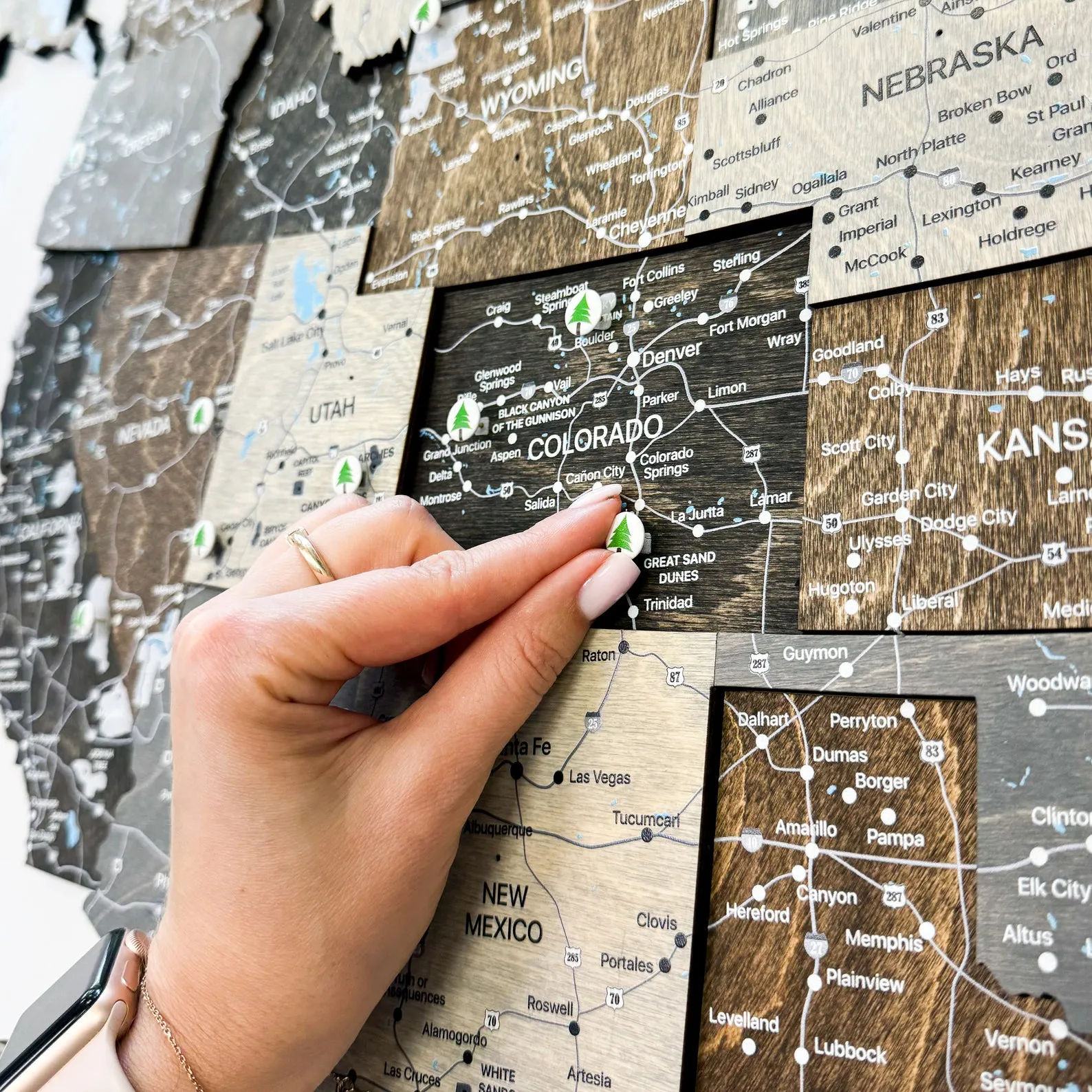 Wooden USA Travel Map: Push Pin National Parks, Loft Style Decor