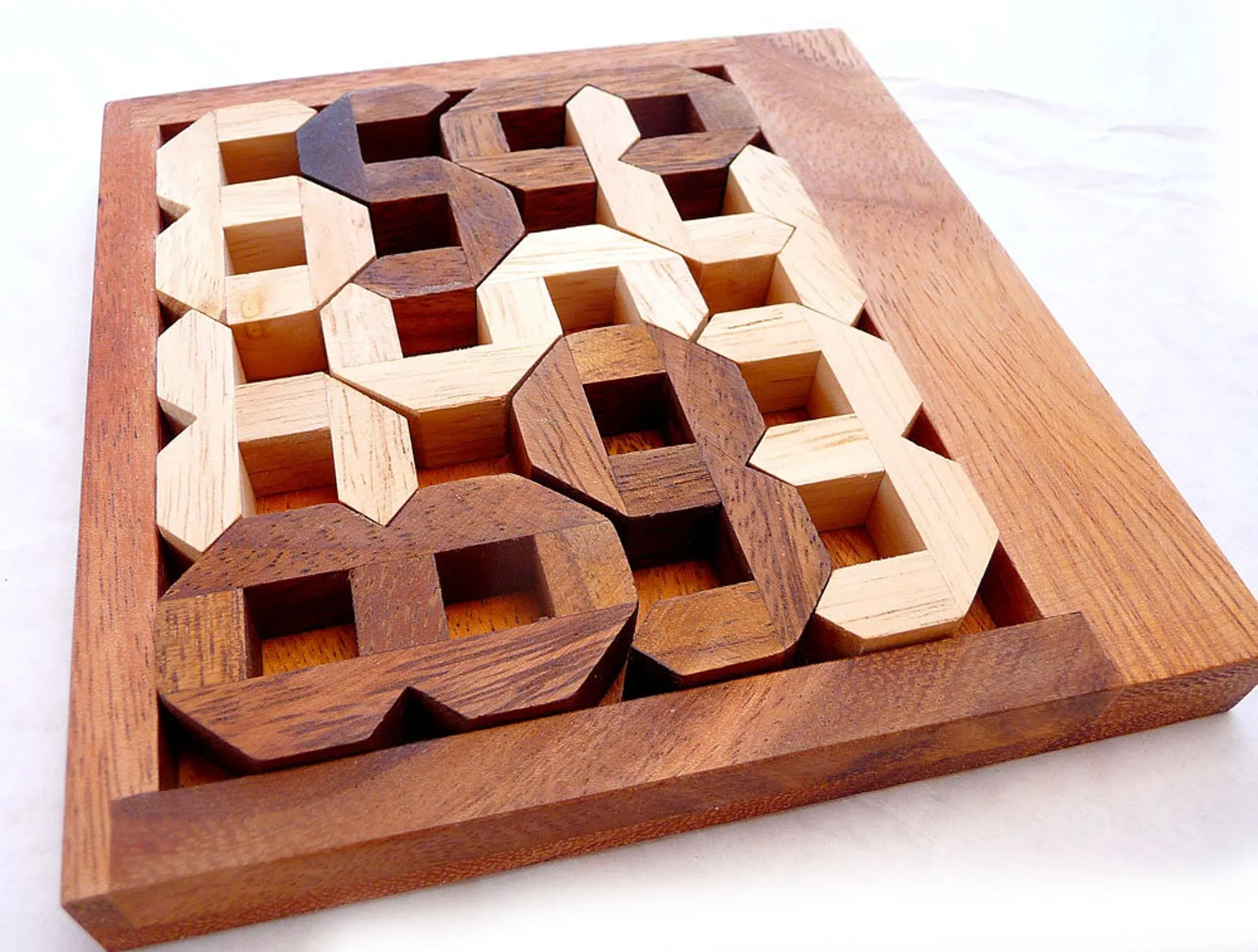 Digigrams - Numbers - Geometrical Brain Teaser in Fine Wood - Difficulty 4/6 Extreme - Euclide Series